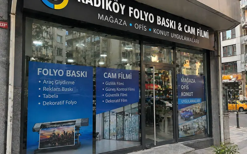 kadıköy folyo baskı cam filmi mağaza vitrin uygulama